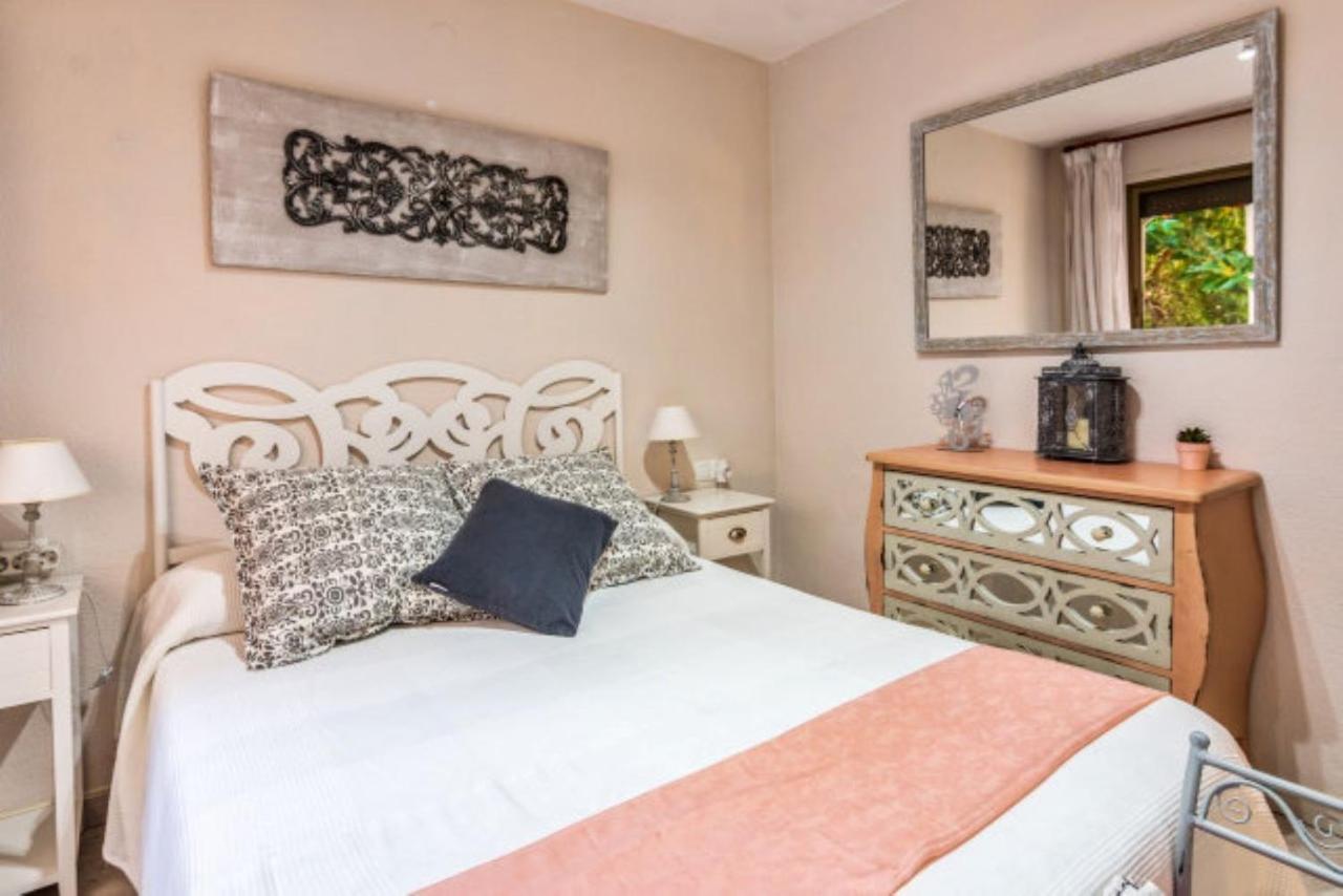 Apartamentos Bellamar Камбрильс Экстерьер фото